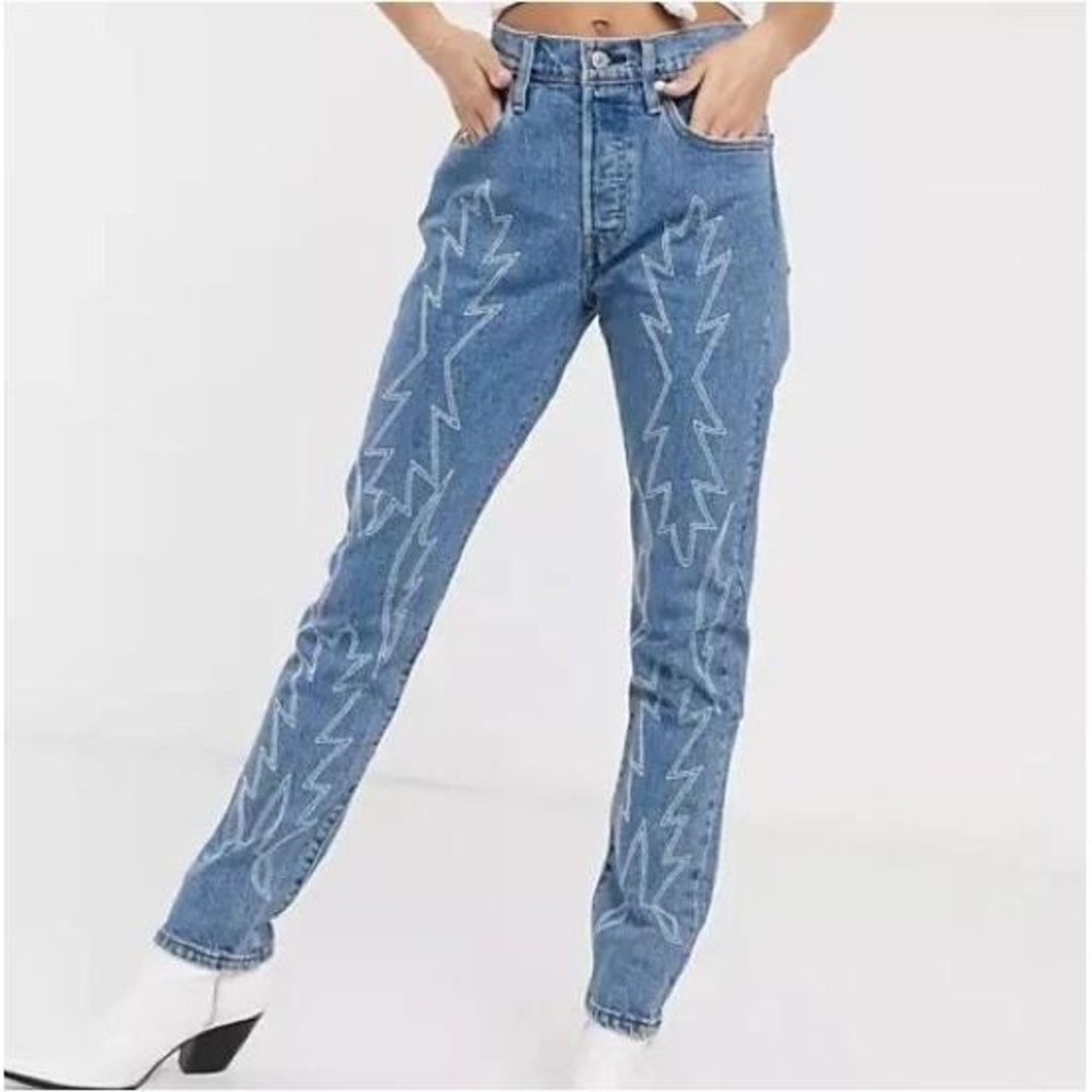 Levis 501 Embroidered Jeans size 26x30 Del Norte Medium‎ Wash Flames Western